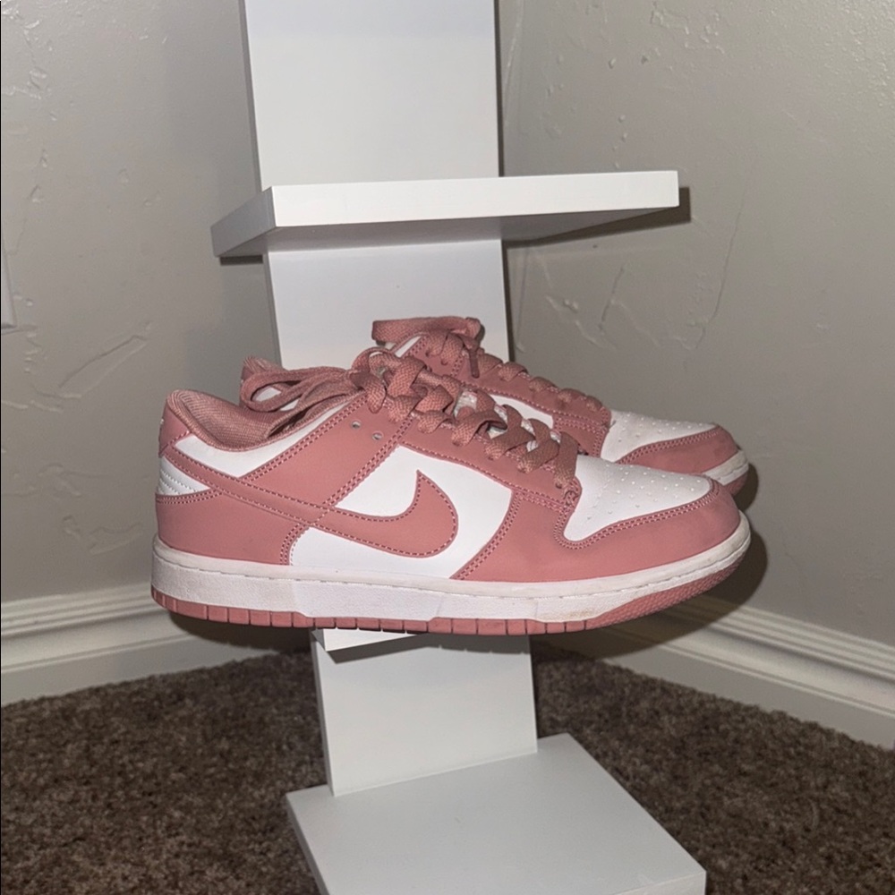 Nike Women's Sneakers in Pink and White